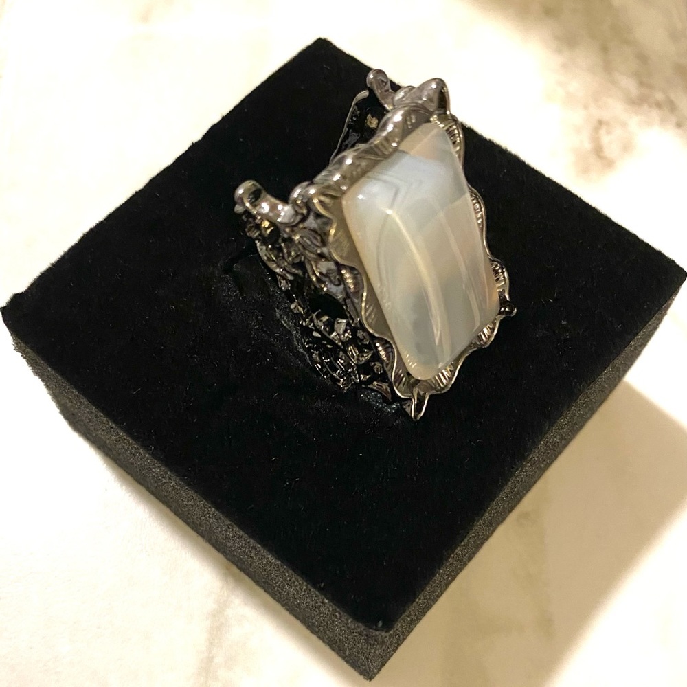 Sassy Jones “Energy ring”